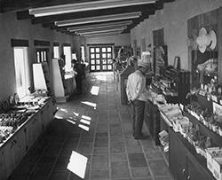 山屋礼品店-大约1965年